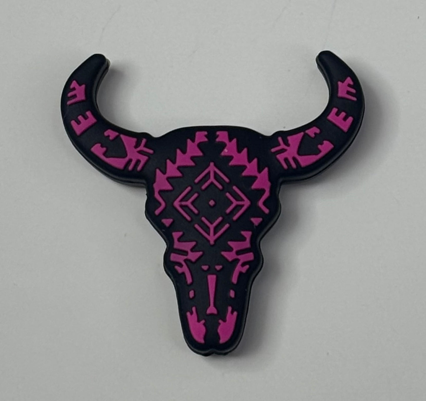 0308c- Western Cow Head Focal Bead Pink and Black
