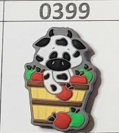 0399- Cow and Apples Focal Bead