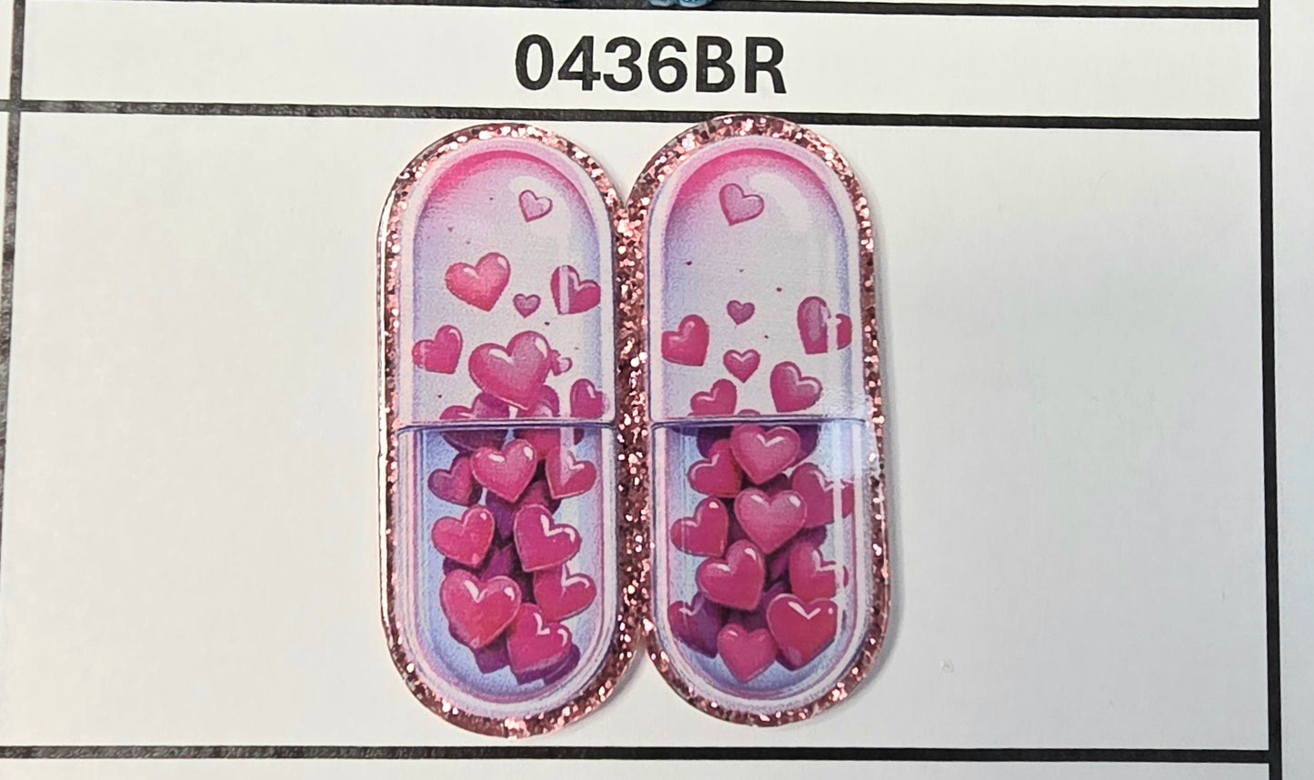 0436BR Floating Hearts Pill
