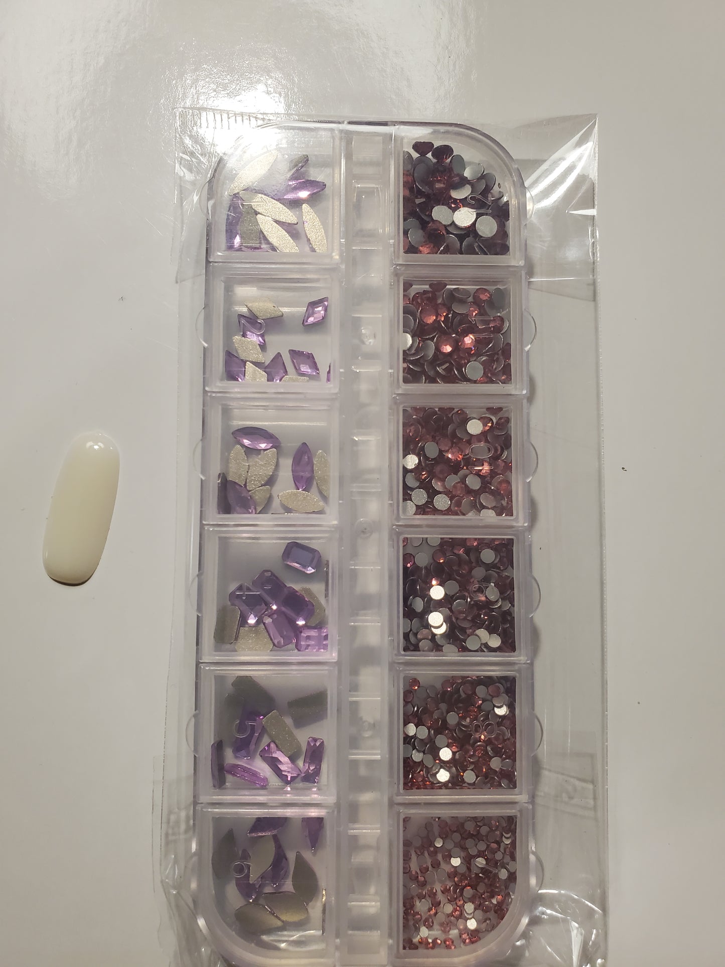 12 Grid Rhinestone Mix