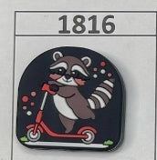 1816- Scooter Raccoon Focal Bead