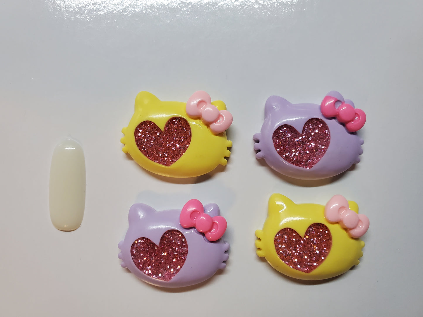 Kitty with Glitter Heart